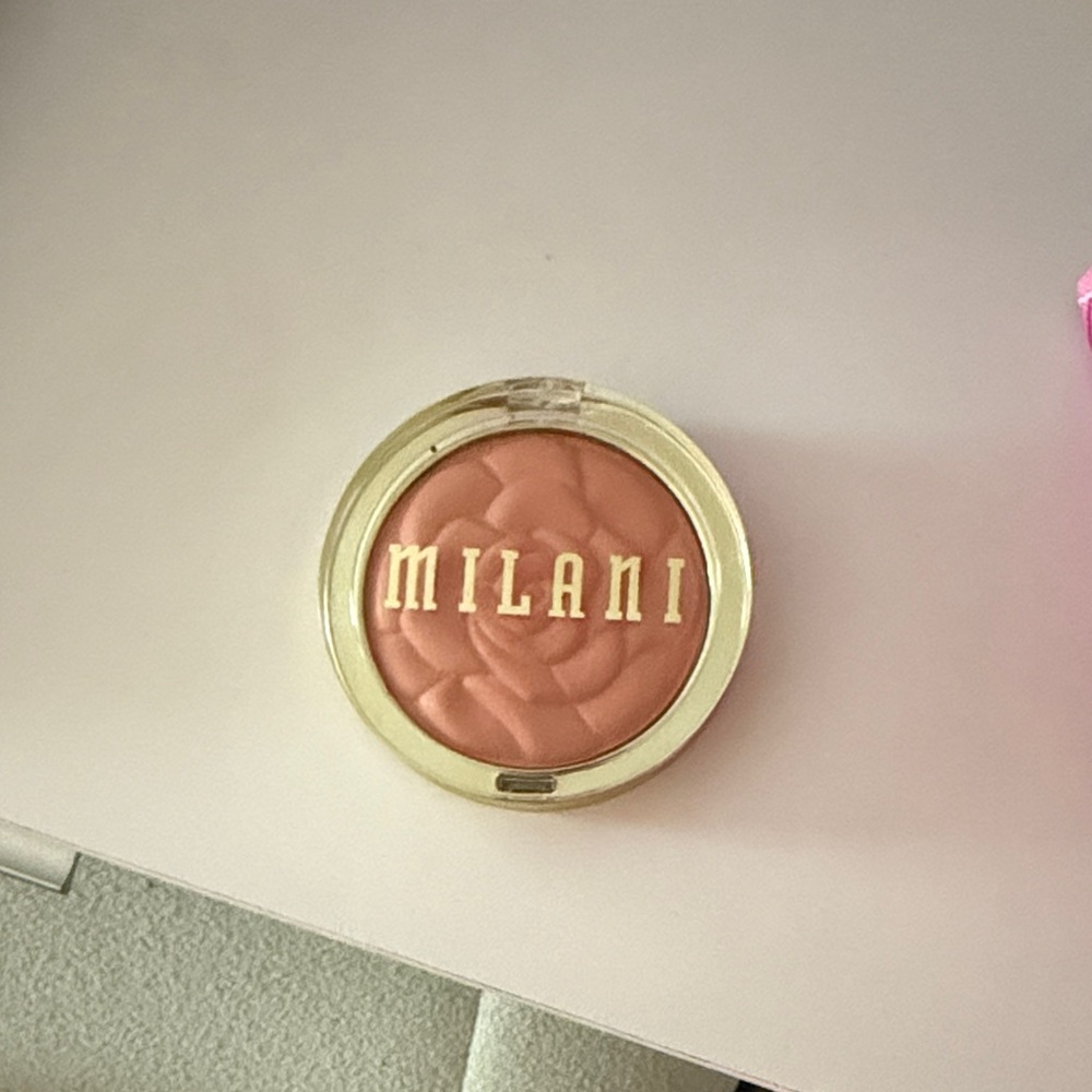 Milani Rose Powder Blush - Soft Coral